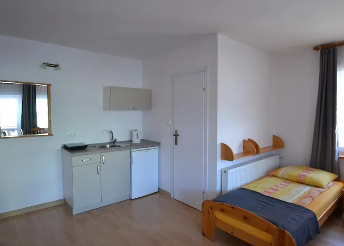 Przystan Pensión 3*