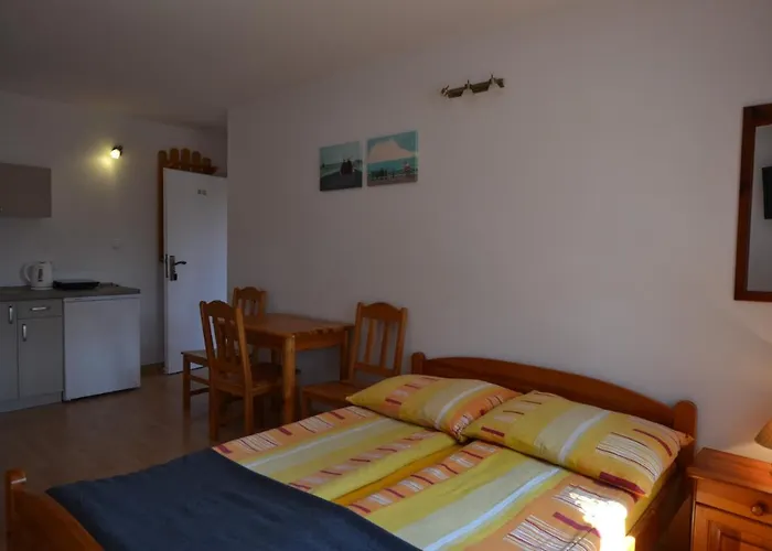 Przystan Pensión 3*