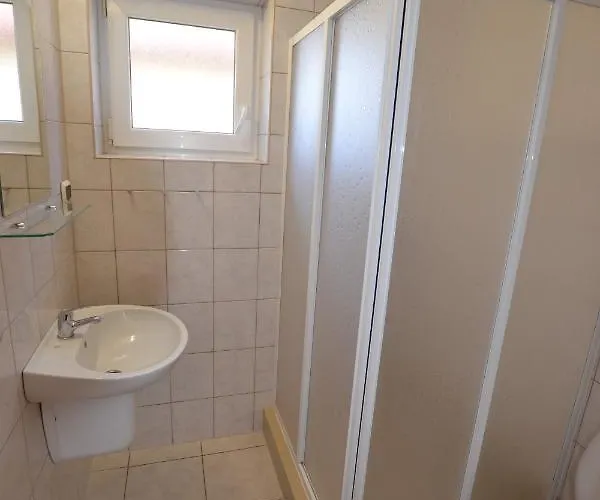 Przystan Pensión Międzywodzie